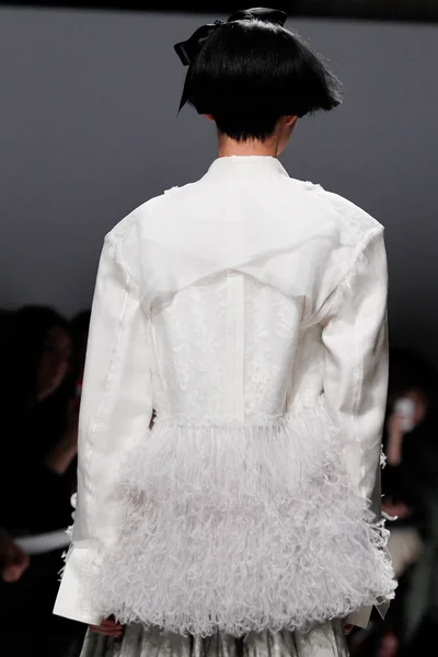 Look 29